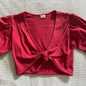 Aritzia Sunday Best Tie Front Cropped Top